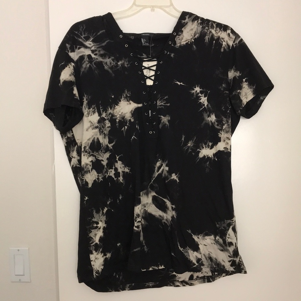 Short sleeved hoodie shirt